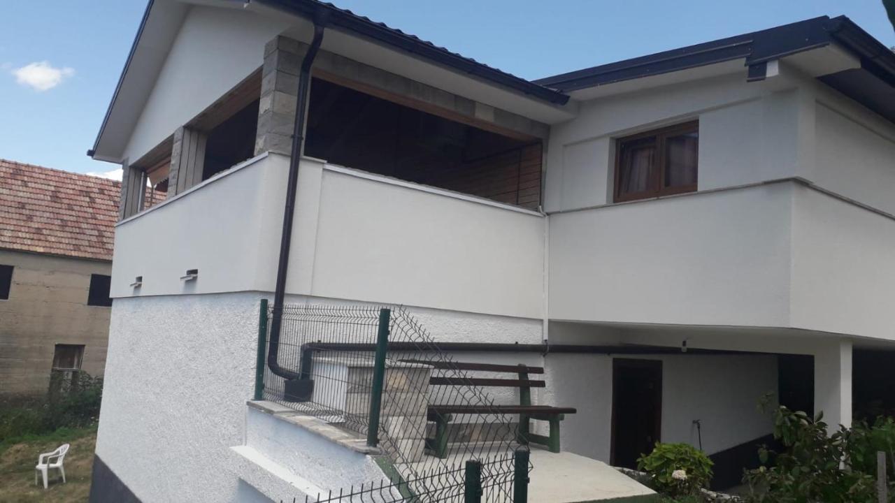 LusnicWeekend House Petar别墅 外观 照片