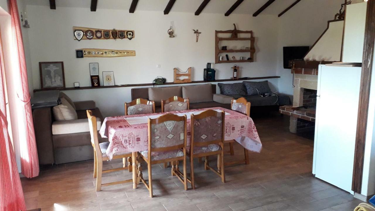 LusnicWeekend House Petar别墅 外观 照片